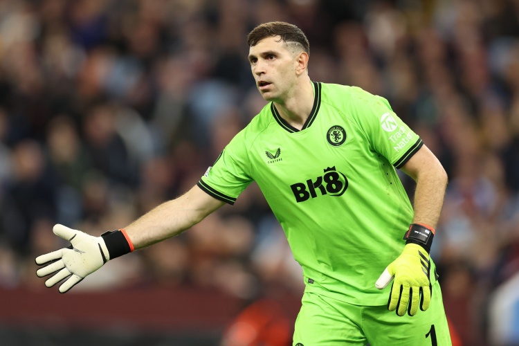 薩頓:馬丁內(nèi)斯不會完成零封,切爾西將會以2-1的比分戰(zhàn)勝維拉