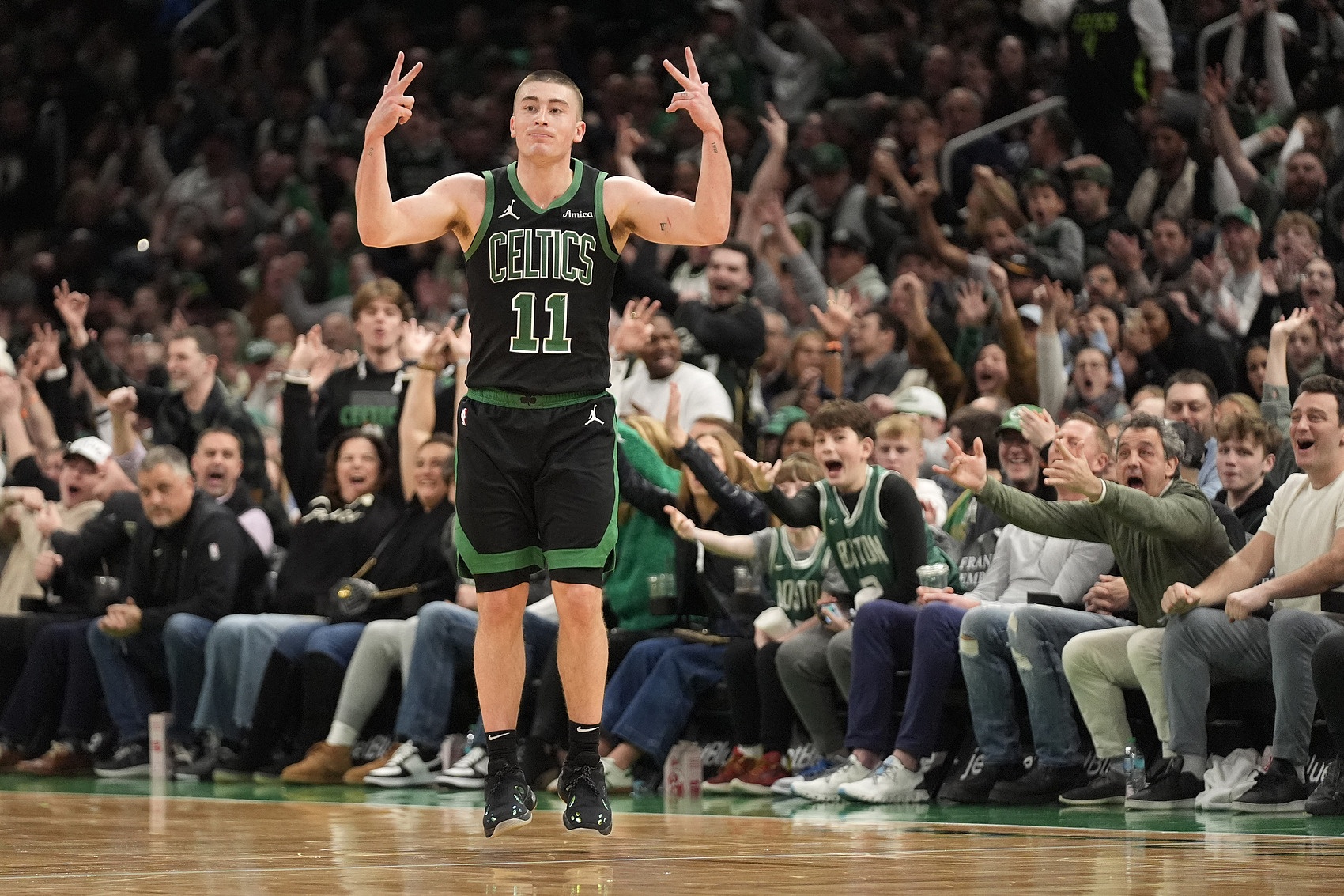 普理查德談MVP呼聲:感激球迷支持我 會(huì)更加努力繼續(xù)前行